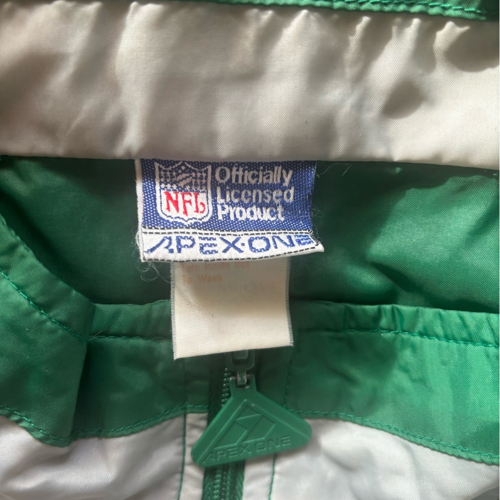 Philadelphia eagles apex 90s windbreaker size xl lightweight perfect for games - Picture 4 of 6